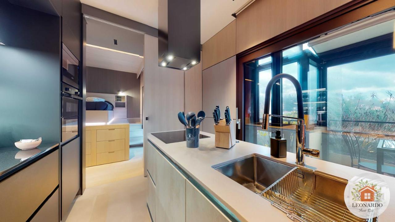 5 Stars * - Luxury House * Rom
