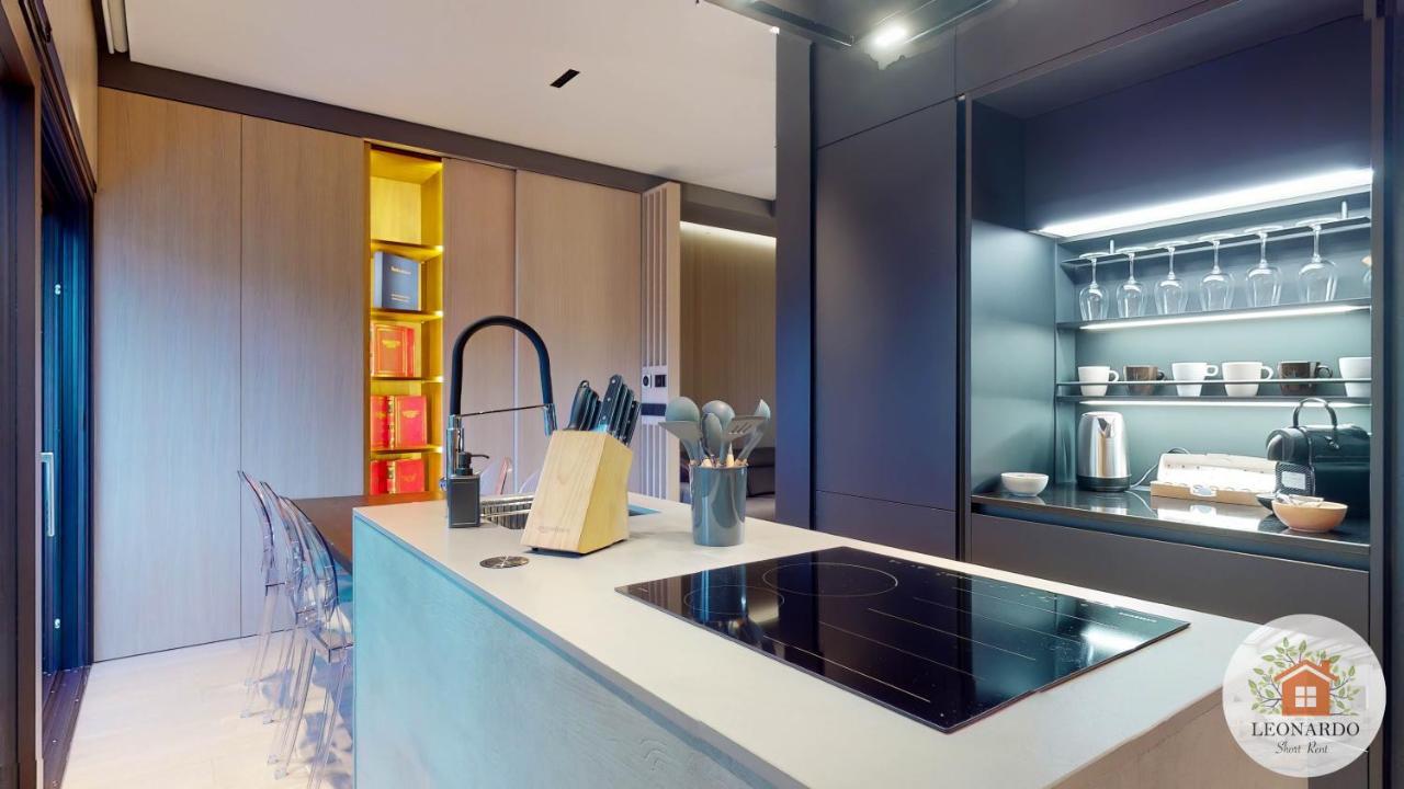 5 Stars * - Luxury House Apartment Rom